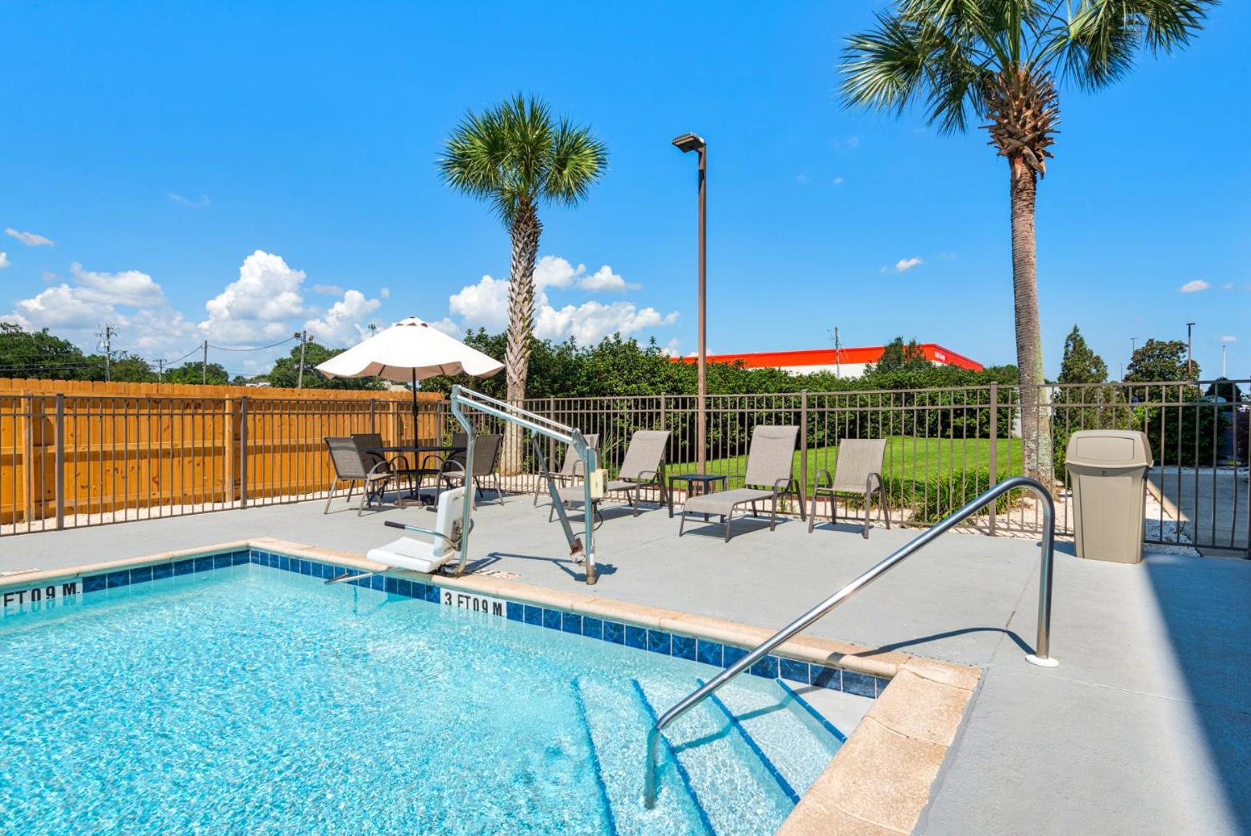 Hampton Inn & Suites Pensacola I-10 N At University Town Plaza Eksteriør bilde